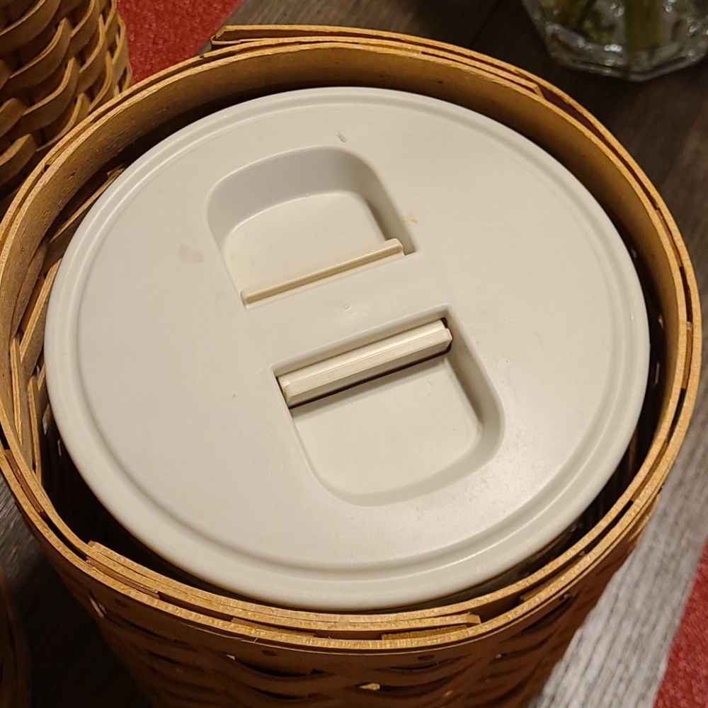 Longaberger canister set plus 1 extra basket - Picture 4 of 4